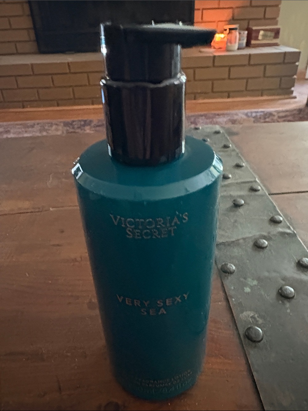 Victoria's Secret Very Sexy Sea Body Lotion - Teal Blue